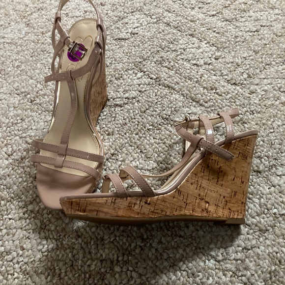 Jessica Simpson wedges - Picture 3 of 4